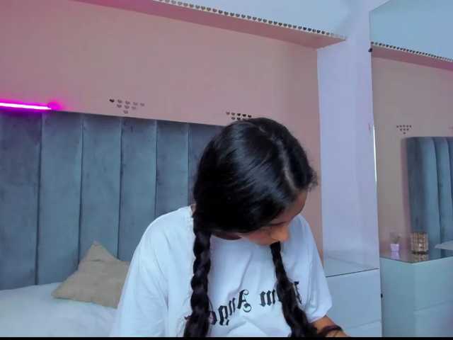 Giselle-Roldan live cam on BongaCams