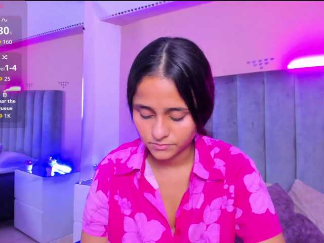 Giselle-Roldan live cam on BongaCams