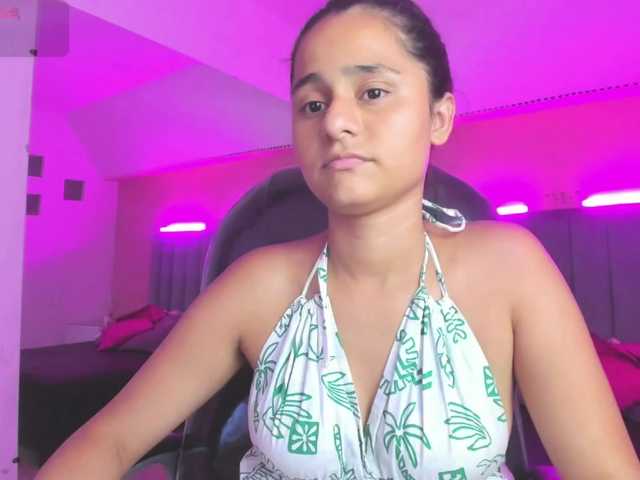 Giselle-Roldan live cam on BongaCams