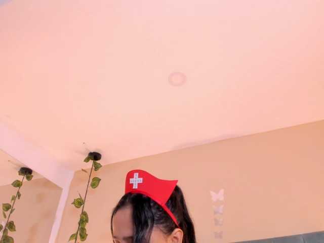 Giselle-Roldan live cam on BongaCams
