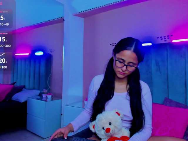 Giselle-Roldan live cam on BongaCams