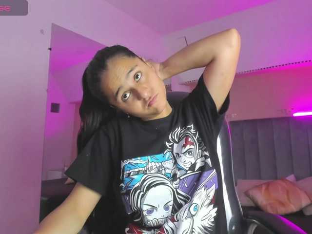 Giselle-Roldan live cam on BongaCams