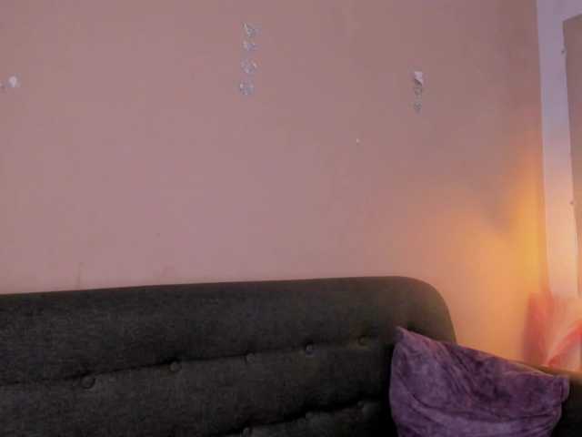 Giselle-Roldan live cam on BongaCams