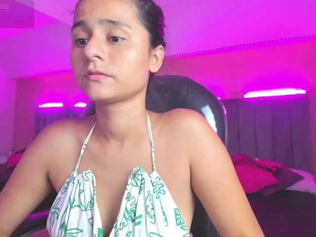 Giselle-Roldan live cam on BongaCams