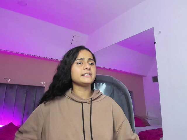 Giselle-Roldan live cam on BongaCams