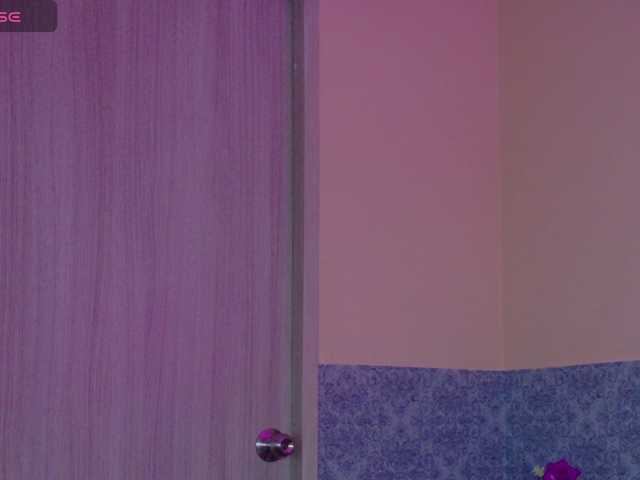 Giselle-Roldan live cam on BongaCams