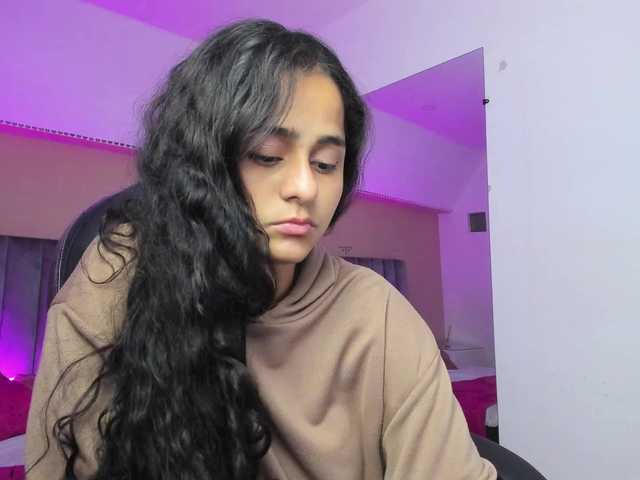 Giselle-Roldan live cam on BongaCams