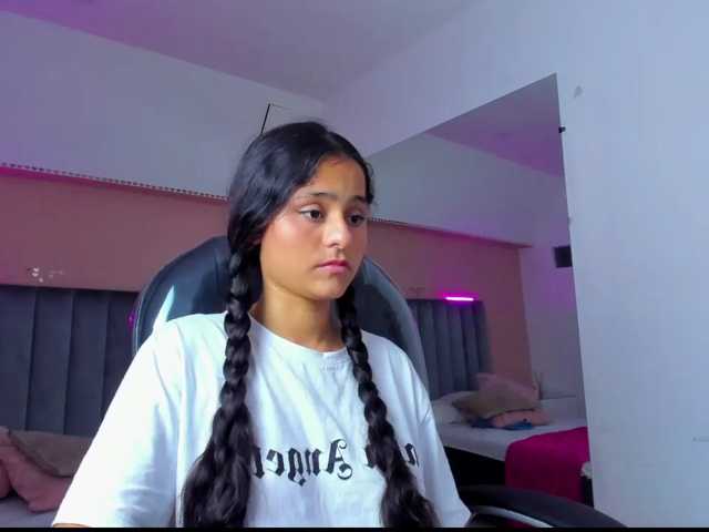 Giselle-Roldan live cam on BongaCams