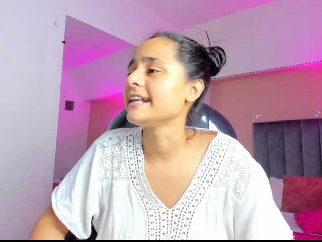 Giselle-Roldan live cam on BongaCams