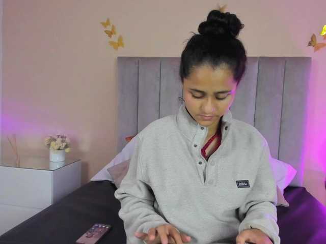 Giselle-Roldan's BongaCams show and profile