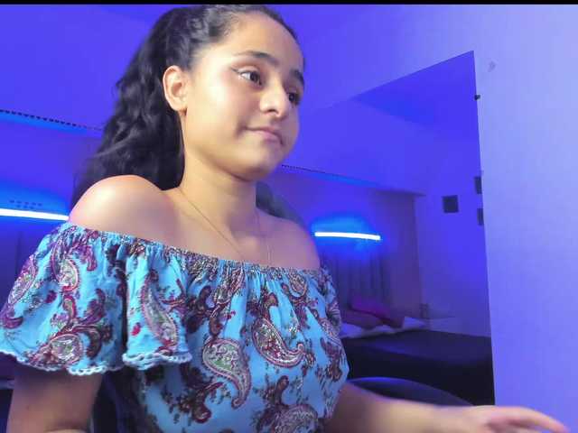 Giselle-Roldan, 20 y/o - Live Cam on BongaCams