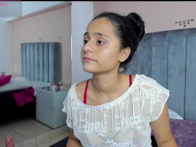 Giselle-Roldan live cam on BongaCams