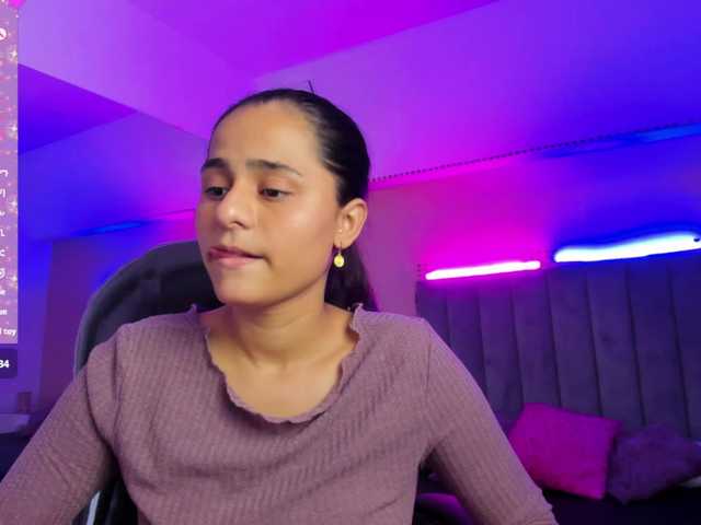 Giselle-Roldan live cam on BongaCams