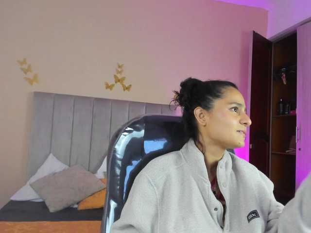 Giselle-Roldan's BongaCams show and profile