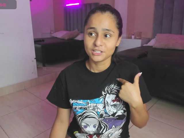 Giselle-Roldan live cam on BongaCams