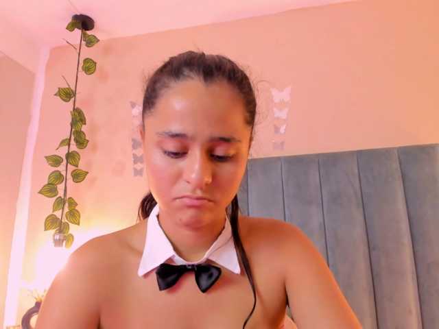 Giselle-Roldan live cam on BongaCams