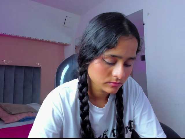 Giselle-Roldan live cam on BongaCams