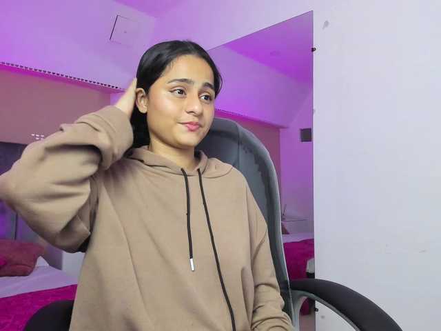 Giselle-Roldan live cam on BongaCams