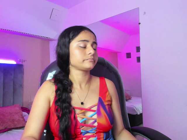 Giselle-Roldan live cam on BongaCams