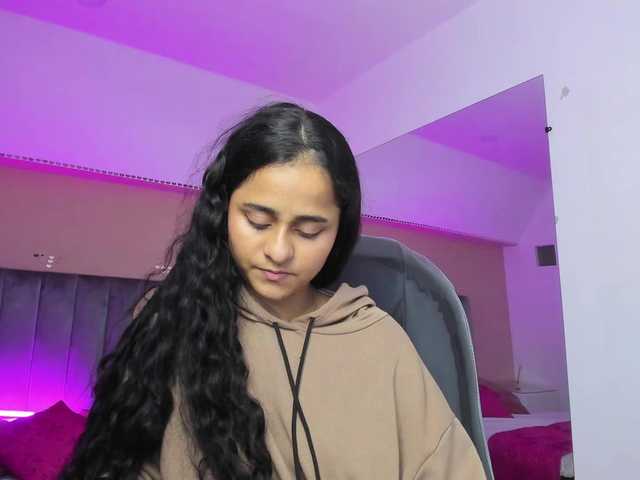 Giselle-Roldan live cam on BongaCams