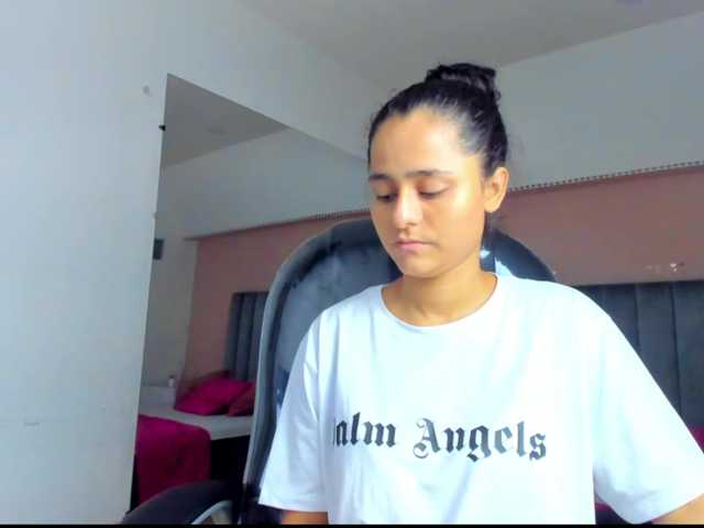 Giselle-Roldan live cam on BongaCams