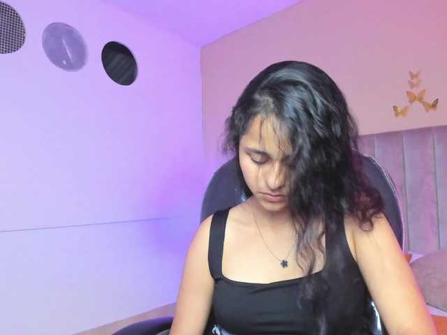 Giselle-Roldan's BongaCams show and profile