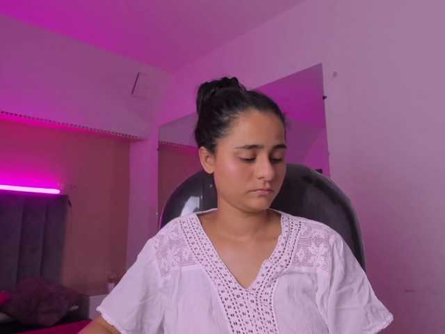 Giselle-Roldan live cam on BongaCams