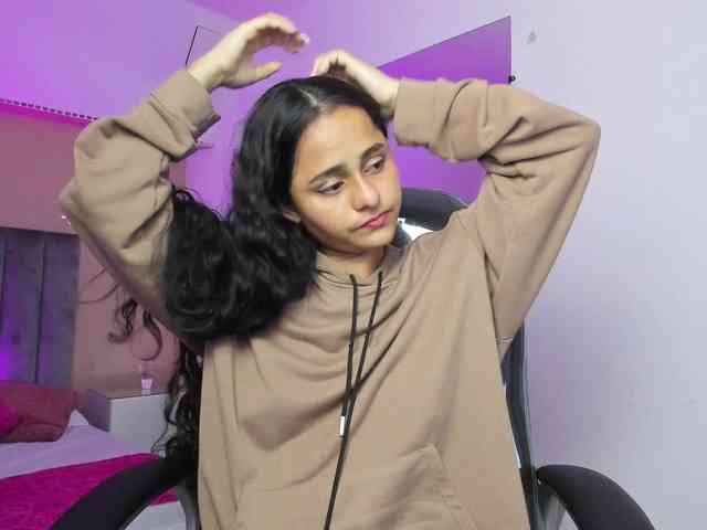 Giselle-Roldan webcam