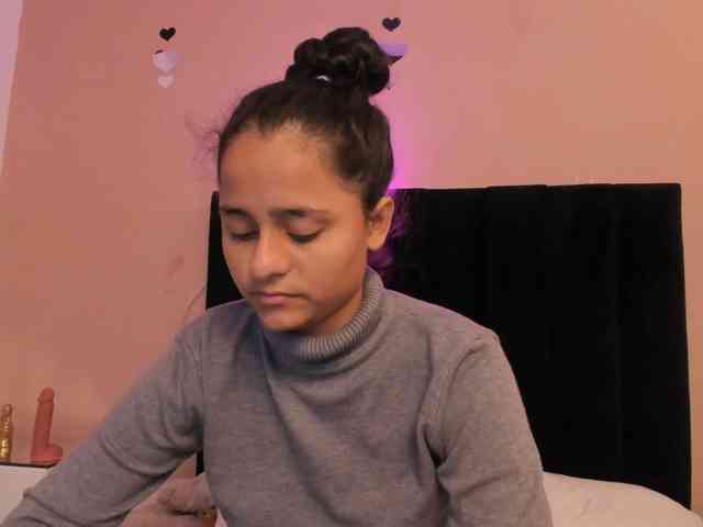 Giselle-Roldan webcam