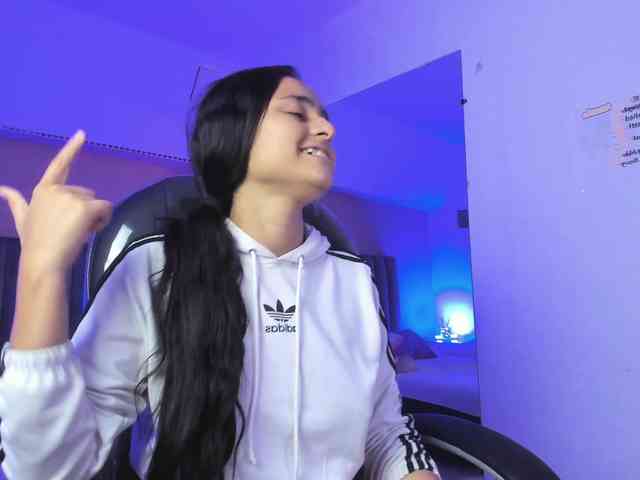 Giselle-Roldan webcam