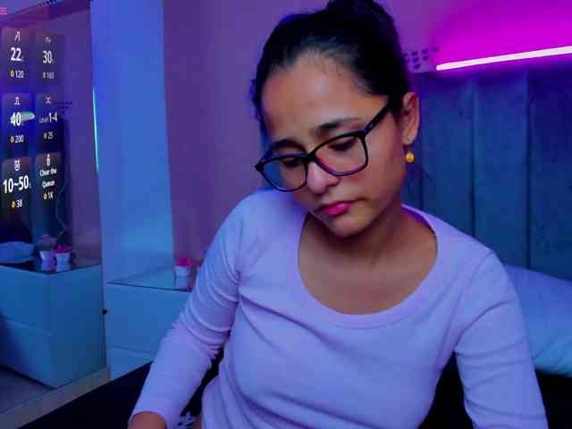 Giselle-Roldan webcam