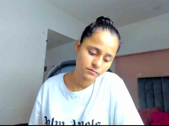 Giselle-Roldan webcam