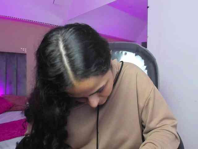 Giselle-Roldan webcam