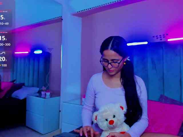 Giselle-Roldan webcam
