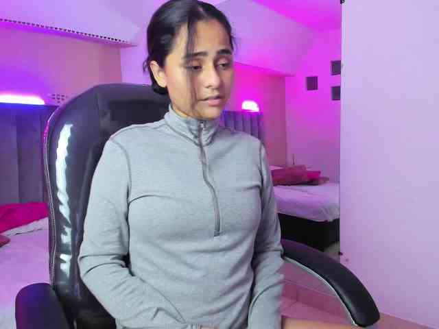 Giselle-Roldan webcam