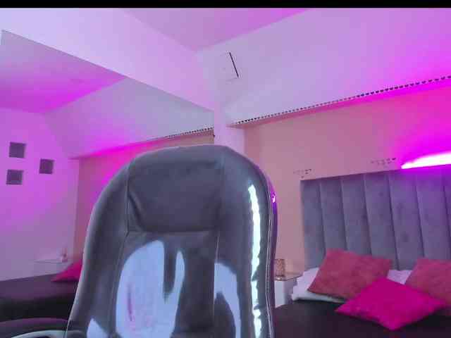 Giselle-Roldan webcam