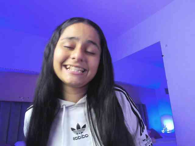 Giselle-Roldan webcam