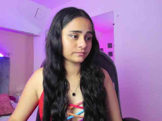 Giselle-Roldan webcam