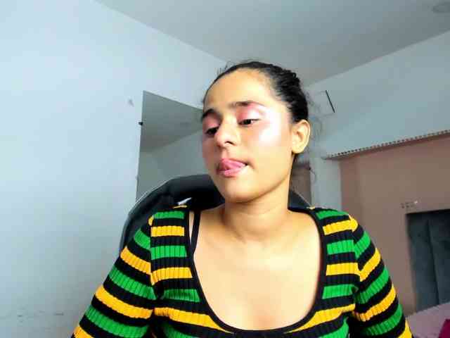 Giselle-Roldan webcam