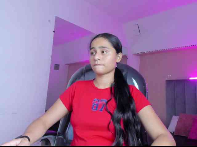 Giselle-Roldan webcam