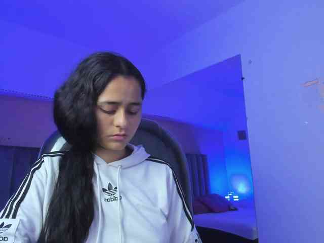 Giselle-Roldan webcam