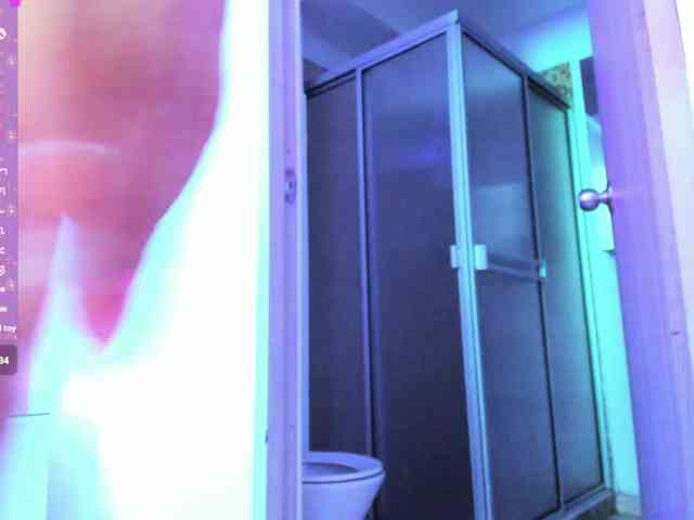 giselle-roldan's live room