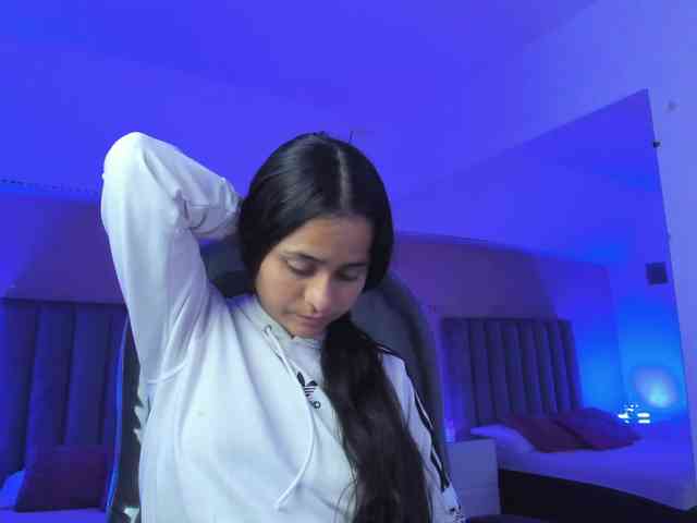 Giselle-Roldan webcam