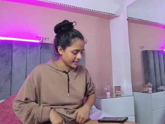 Giselle-Roldan webcam