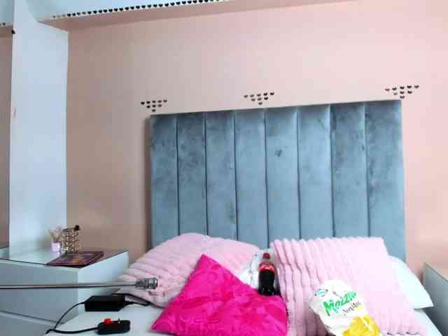 Giselle-Roldan webcam