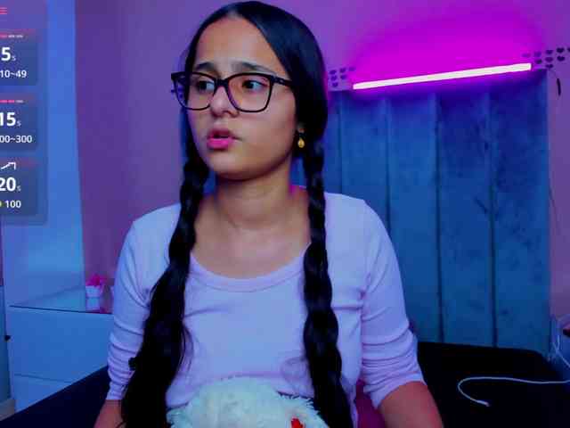 Giselle-Roldan webcam
