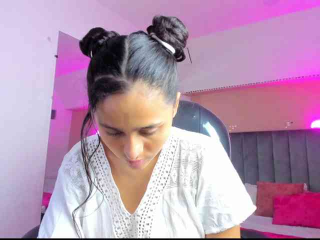 Giselle-Roldan webcam
