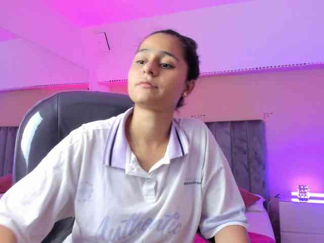 Giselle-Roldan webcam