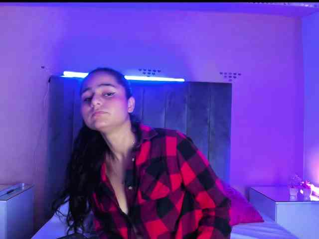 Giselle-Roldan webcam