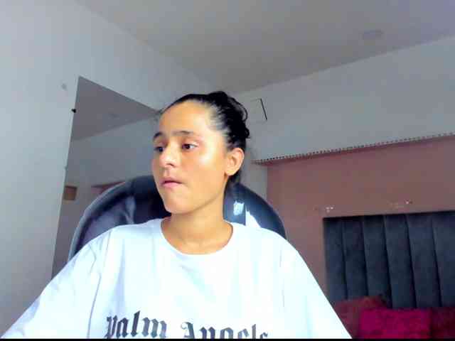 Giselle-Roldan webcam